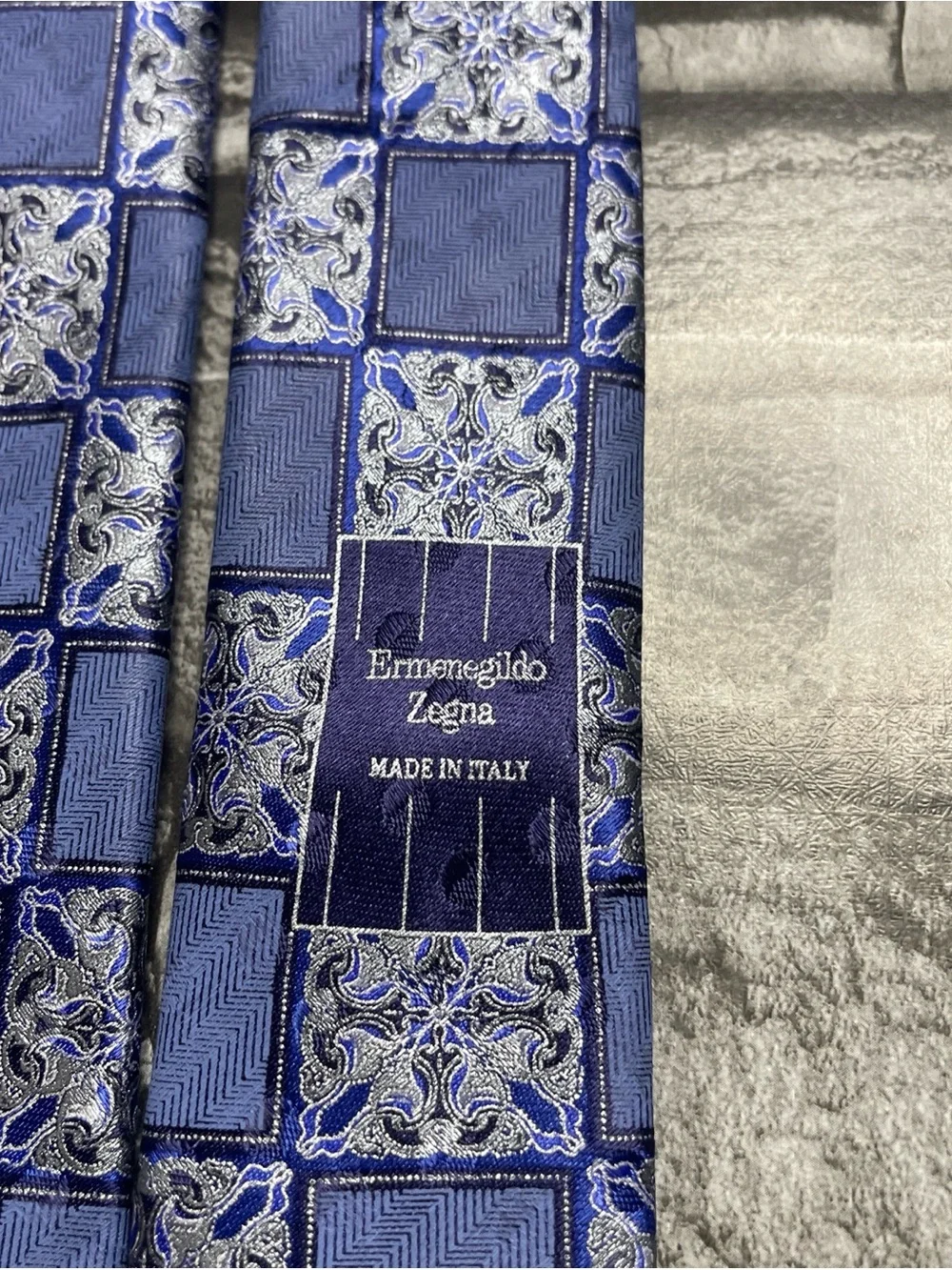Ermenegildo Zegna Blue and Silver Geometric Silk Tie